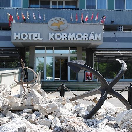 Hotel Kormoran Šamorín エクステリア 写真